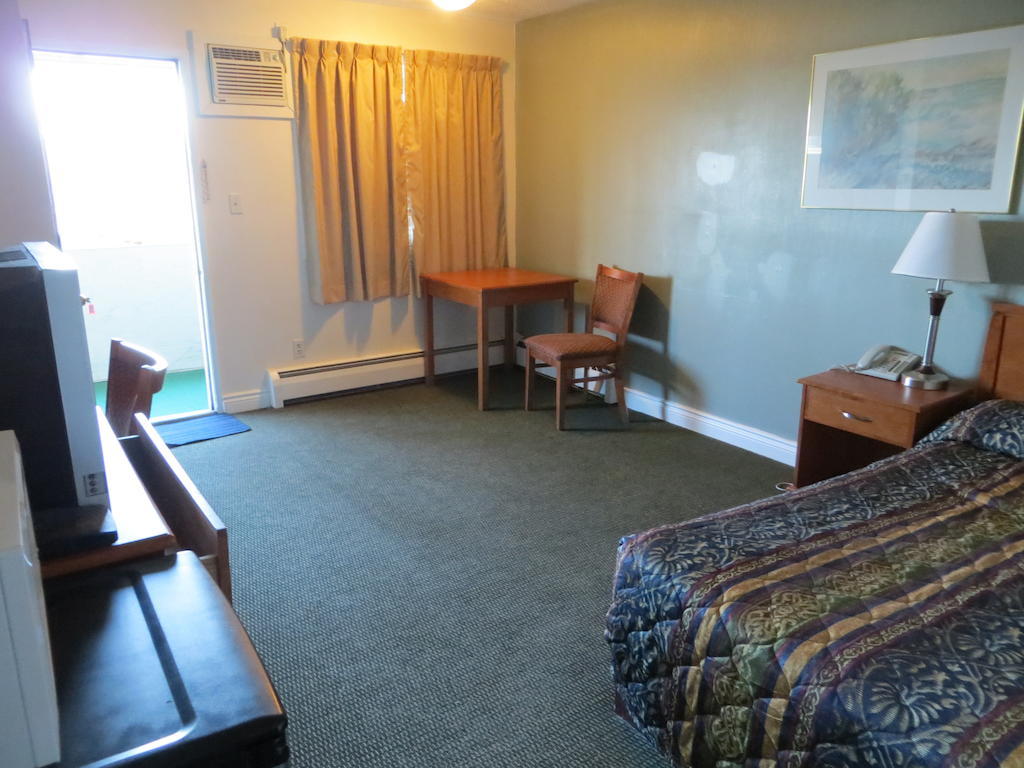 Westgate Inn Edmonton Room photo
